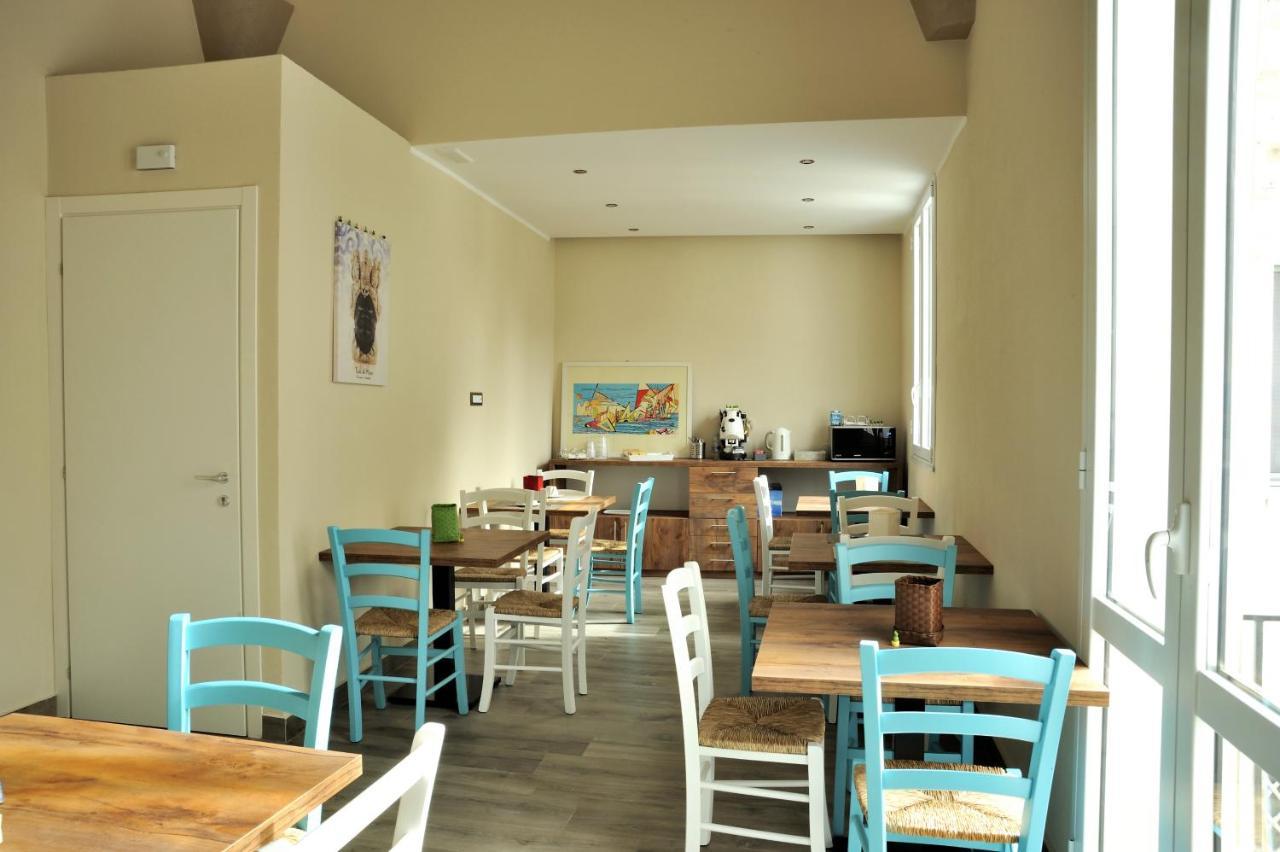 Arsenale Porto Bed & Breakfast Palermo Bagian luar foto