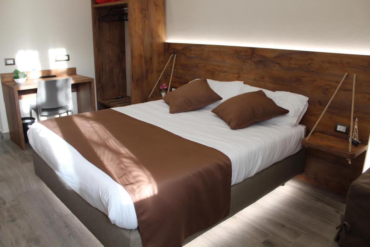 Arsenale Porto Bed & Breakfast Palermo Bagian luar foto